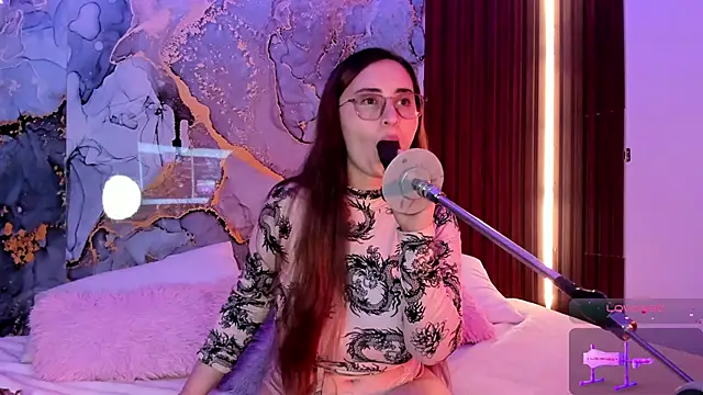 centaurigirl online show from 10.26.25