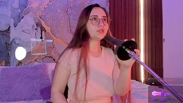 centaurigirl online show from 10.28.25