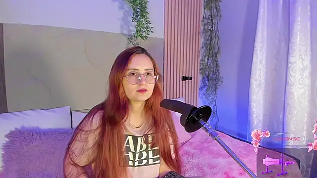 centaurigirl online show from 03.04.26