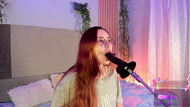 centaurigirl online show from 03.19.26