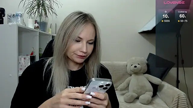 Sunny bunny6 online show from 12.01.25