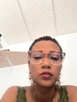 Snapshot of Amaliu_ chatting on 02.20.26 Amaliu online show from 02.20.26