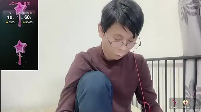 Snapshot of TGH521 chatting on 12.28.24 TGH521 online show from 12.28.24