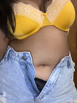 Snapshot of Doodhwaali chatting on 03.16.25 Doodhwaali online show from 03.16.25