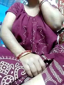 BERRY 00 online show from 02.06.25