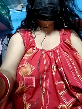 BERRY 00 online show from 10.28.25