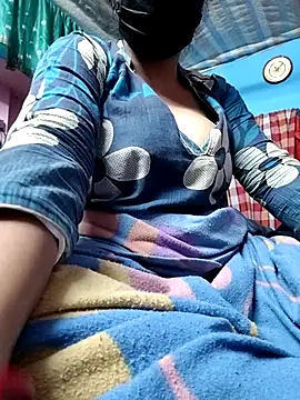 BERRY 00 online show from 12.14.25