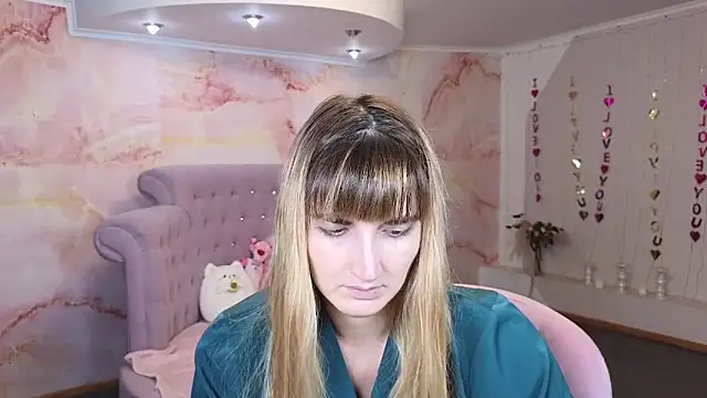 Nika Kitten online show from 10.20.25