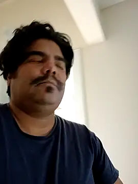 Snapshot of Brickstash chatting on 09.10.25 Brickstash online show from 09.10.25