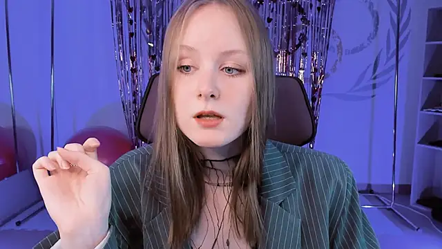 VivienLeeigh online show from 02.16.25