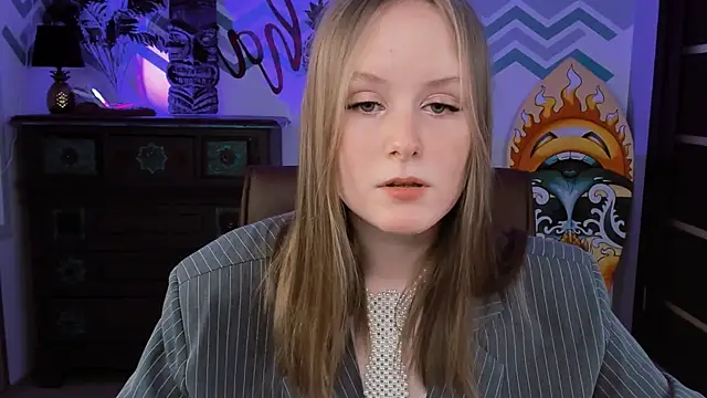 VivienLeeigh online show from 02.22.25