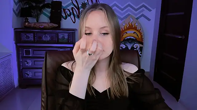 VivienLeeigh online show from 03.12.25