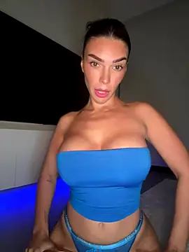 krissiswrld- online show from 11.13.25