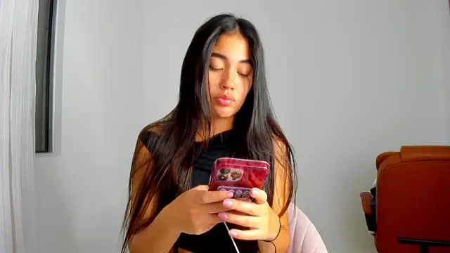 AriaMontgomery online show from 04.16.26