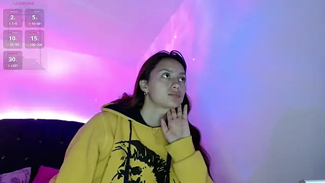 holy juli online show from 01.20.25