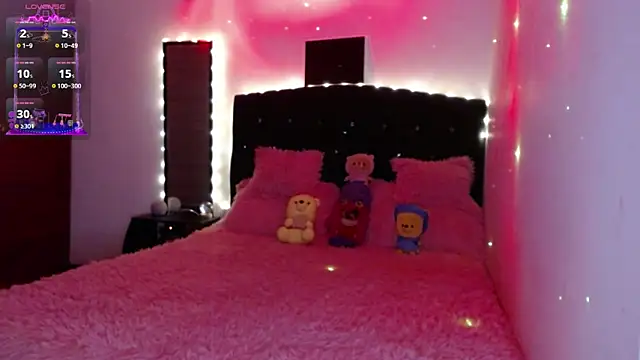 holy juli online show from 03.06.25