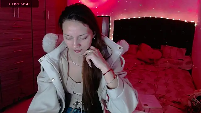 holy juli online show from 09.27.25