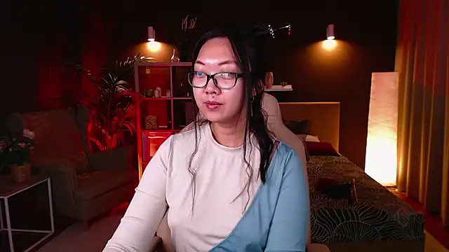 Marine Vact online show from 10.13.25