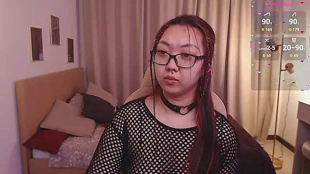 Snapshot of Marine_Vact chatting on 02.04.26 Marine Vact online show from 02.04.26