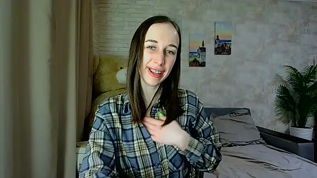 Snapshot of Anika_bloom chatting on 02.10.26 Anika bloom online show from 02.10.26