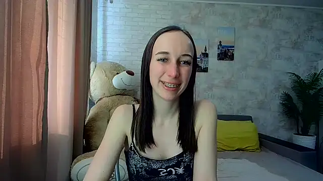 Snapshot of Anika_bloom chatting on 03.06.26 Anika bloom online show from 03.06.26