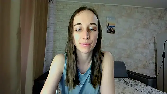 Snapshot of Anika_bloom chatting on 04.06.26 Anika bloom online show from 04.06.26