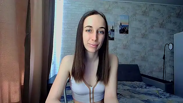 Snapshot of Anika_bloom chatting on 04.10.26 Anika bloom online show from 04.10.26