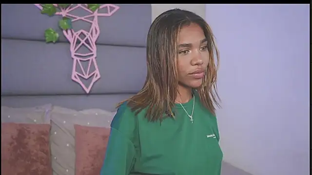 Lily Miiller online show from 11.17.25