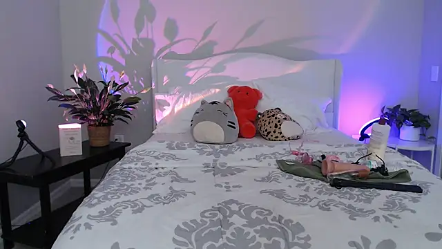 Snapshot of Sophieeestar chatting on 01.18.25 Sophieeestar online show from 01.18.25