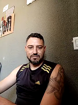 P4uzud4O online show from 04.16.26