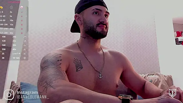 Snapshot of JeanColleman chatting on 02.01.25 JeanColleman online show from 02.01.25