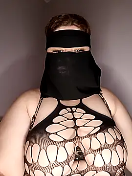 Snapshot of May_Ar chatting on 02.28.25 May Ar online show from 02.28.25
