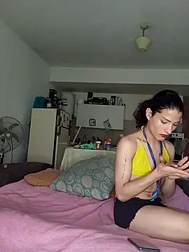 LaCristinatrans online show from 09.23.25