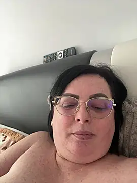 Amandamuller1982 online show from 02.14.25