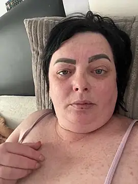 Amandamuller1982 online show from 02.27.25