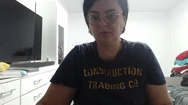 Amandamuller1982 online show from 09.17.25