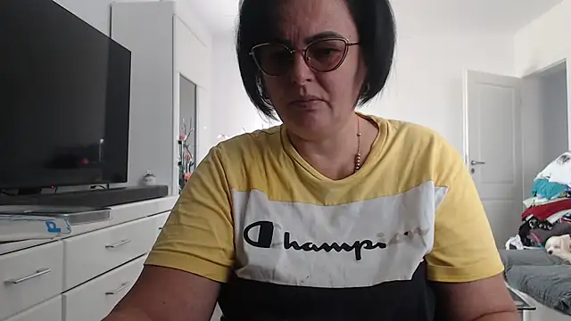 Amandamuller1982 online show from 09.19.25