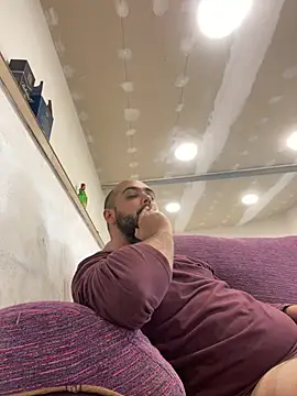 chicomallorca96 online show from 04.06.26