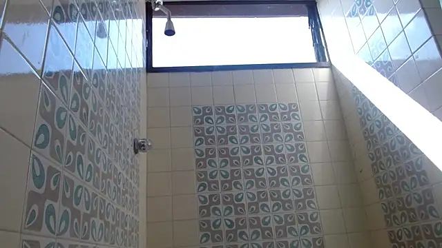 Saraa-restrepo online show from 01.16.25