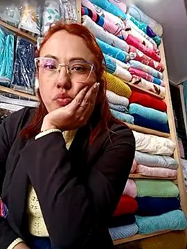 Snapshot of VIOLETA-25_ chatting on 01.26.25 VIOLETA-25 online show from 01.26.25