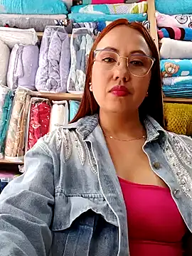 Snapshot of VIOLETA-25_ chatting on 02.03.25 VIOLETA-25 online show from 02.03.25