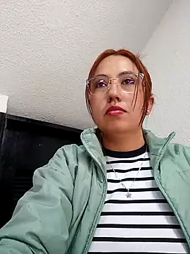 Snapshot of VIOLETA-25_ chatting on 02.06.25 VIOLETA-25 online show from 02.06.25