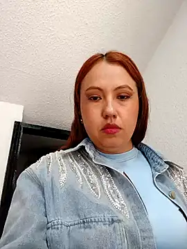 Snapshot of VIOLETA-25_ chatting on 02.15.25 VIOLETA-25 online show from 02.15.25