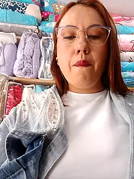 Snapshot of VIOLETA-25_ chatting on 02.24.25 VIOLETA-25 online show from 02.24.25