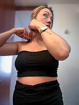 VIOLETA-25  online show from 12.04.25