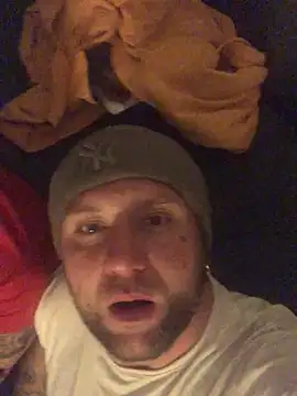 Snapshot of zra_andre chatting on 12.22.24 zra andre online show from 12.22.24