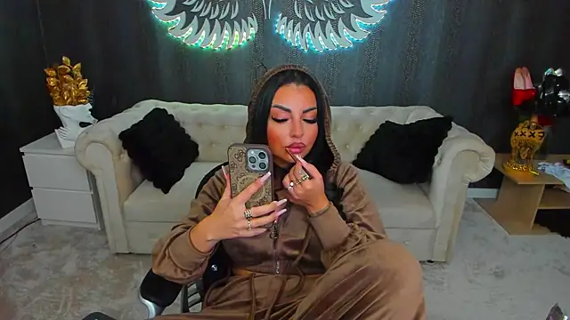 anemarieejolie online show from 12.16.25