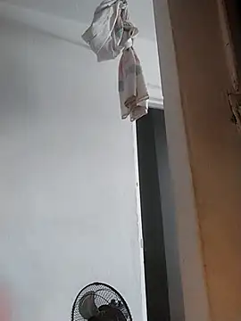 Y4NcA online show from 10.02.25