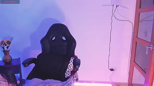 haanna thompsoon online show from 12.10.24