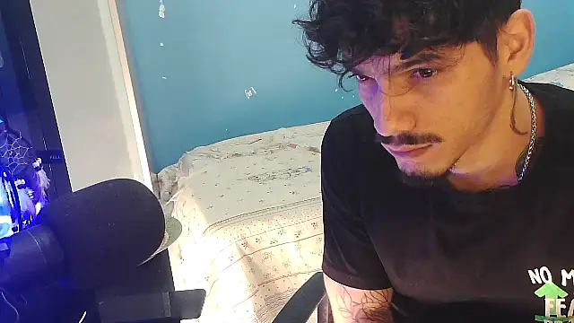 Badboyi1997 online show from 02.19.26